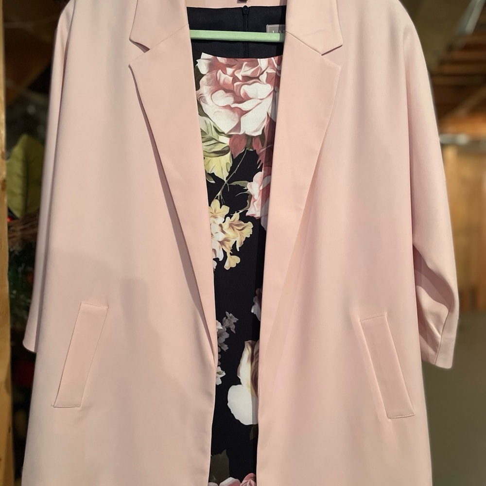 Elegant Longline Women's Blazer